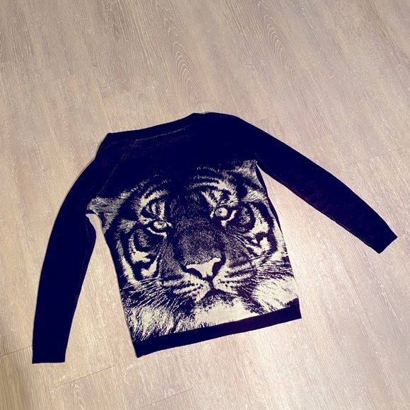 Nollie Sweaters - Nollie cardigan.